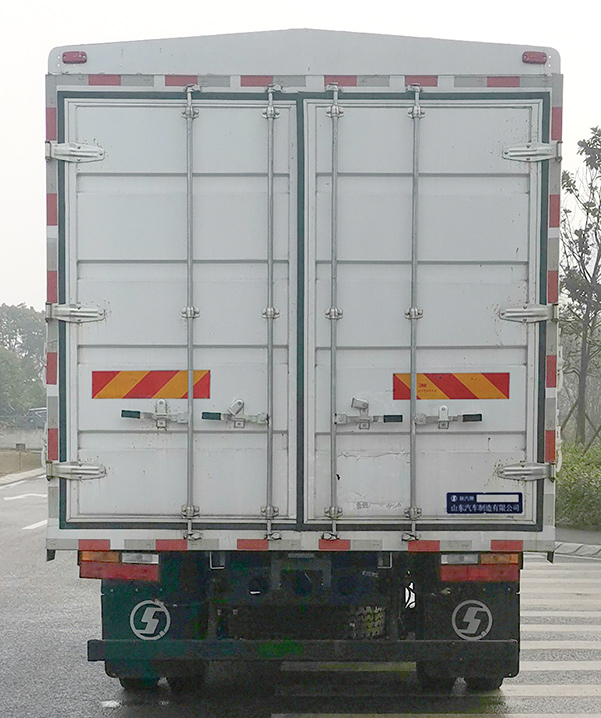 陜汽牌YTQ5141CCYLL40A0倉柵式運輸車公告圖片