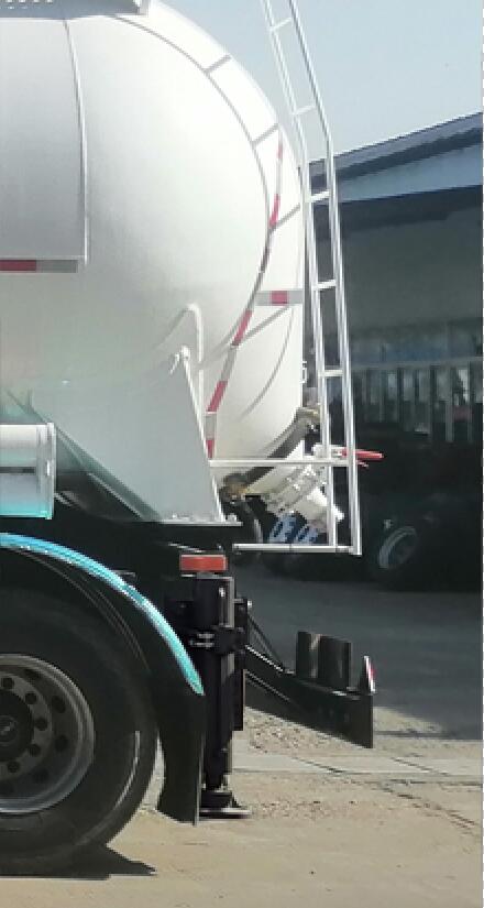 华威驰乐牌SGZ9409GFL中密度粉粒物料运输半挂车公告图片