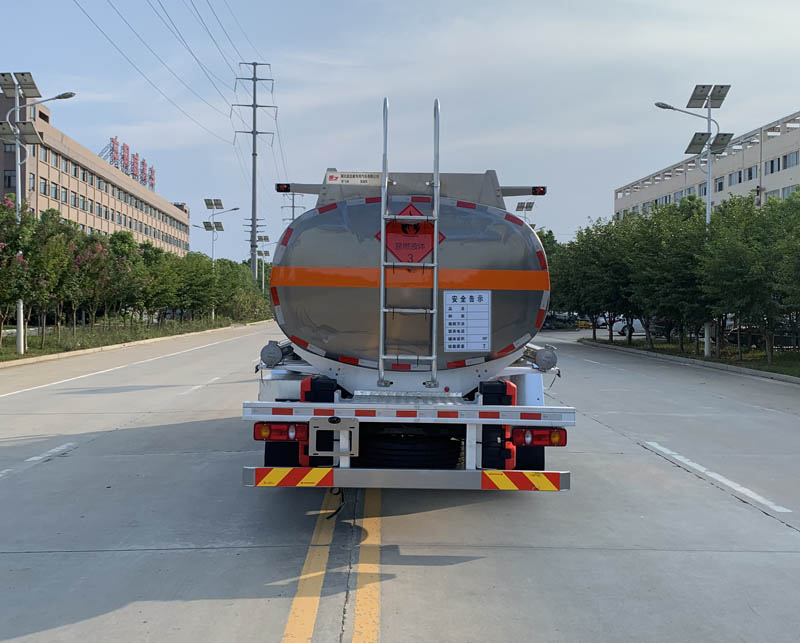 楚飛牌CLQ5181GJY6DA加油車(chē)公告圖片