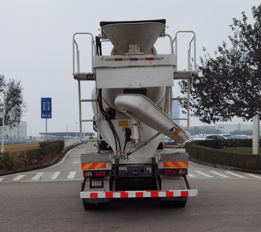 紅巖牌CQ5317GJBSV09286混凝土攪拌運輸車公告圖片