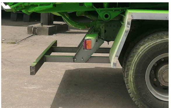 華威馳樂(lè)牌SGZ5312ZLJZZ6N自卸式垃圾車公告圖片