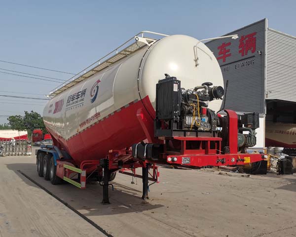 蜗牛创新牌12米31.4吨3轴低密度粉粒物料运输半挂车(LTG9404GFL)