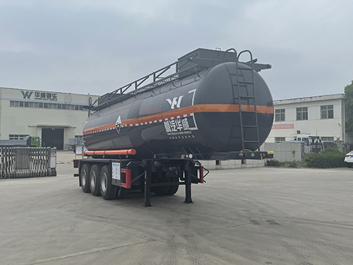 华威驰乐牌10.5米31.6吨3轴腐蚀性物品罐式运输半挂车(SGZ9402GFW)