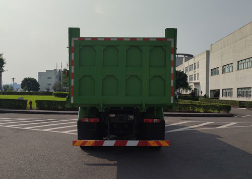 红岩牌CQ5317ZLJSV11406自卸式垃圾车公告图片
