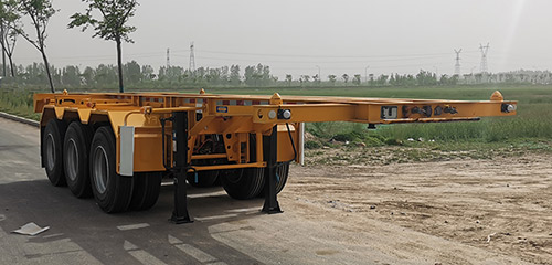事业永盛牌8.5米35.4吨3轴集装箱运输半挂车(LYS9400TJZ20)