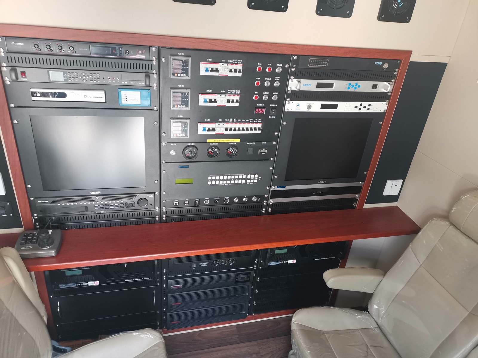 宇通牌ZK5222XZHD61指挥车公告图片