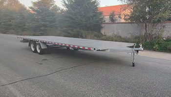中置轴挂车