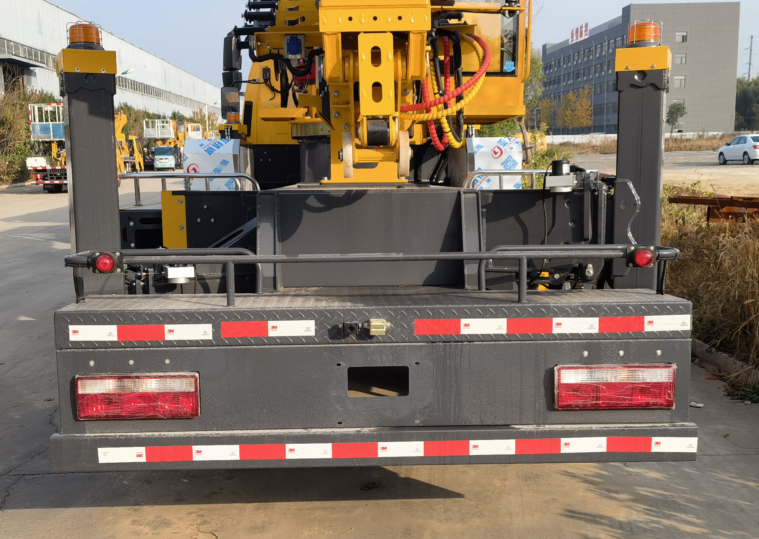 邁德盛牌YAD5121JGKHF6高空作業(yè)車公告圖片