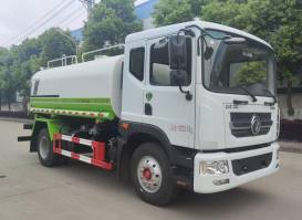 绿化喷洒车