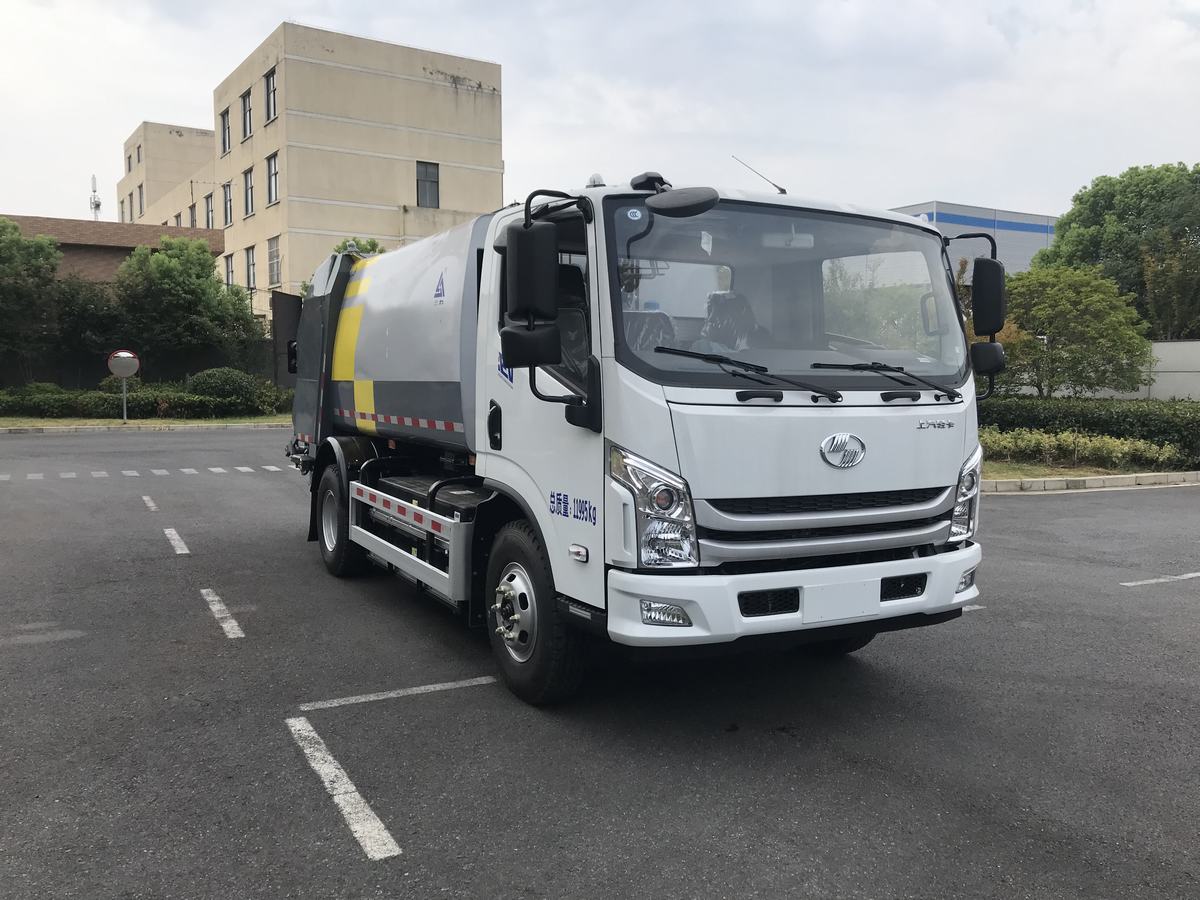 三力牌CGJ5127ZYSSHBEVD8純電動(dòng)壓縮式垃圾車公告圖片