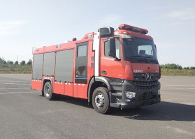 压缩空气泡沫消防车
