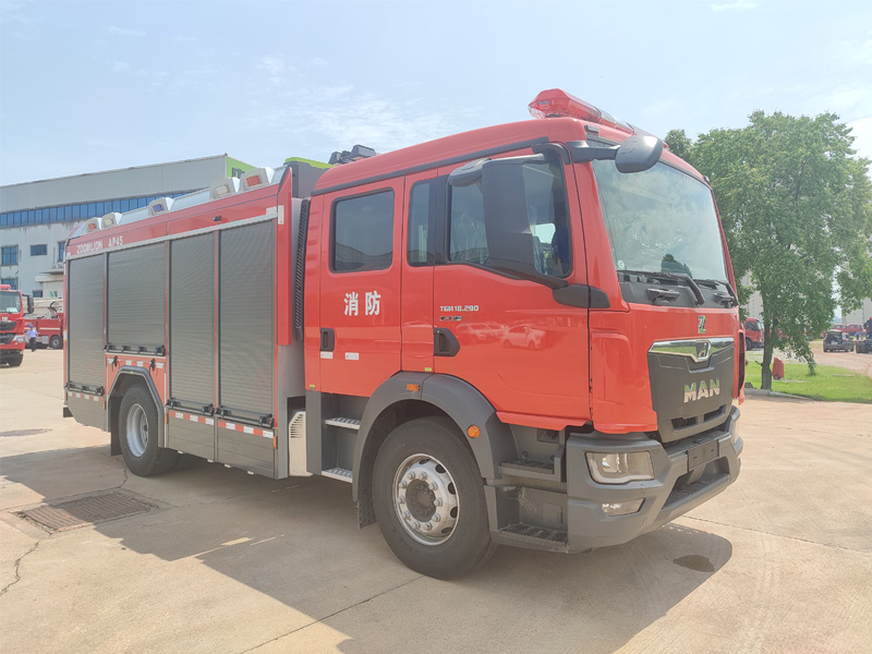 中联牌ZLF5165GXFAP45压缩空气泡沫消防车公告图片