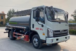绿化喷洒车