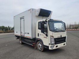 豪沃牌ZZ5077XLCG3314Z173BEV纯电动冷藏车