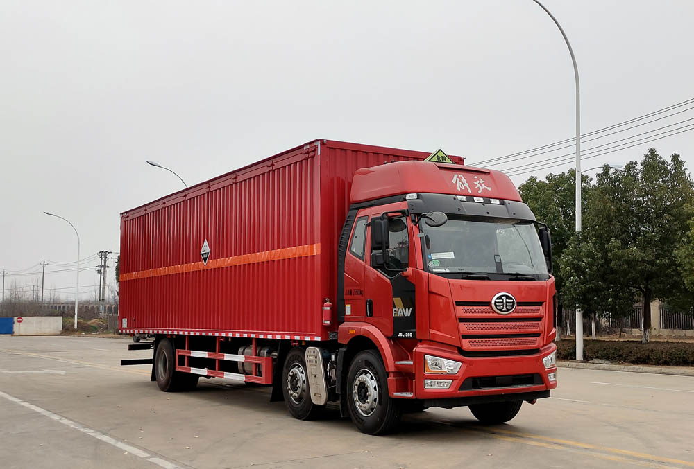 百捷牌QYY5261XFWCA6腐蝕性物品廂式運輸車公告圖片