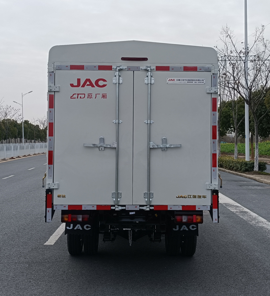 江淮牌HFC5030CCYPV4E5B4S-2倉(cāng)柵式運(yùn)輸車(chē)公告圖片