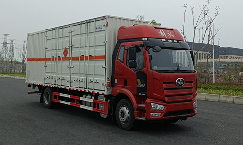 百捷牌QYY5188XQYCA6爆破器材運輸車公告圖片