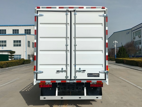 燕臺(tái)牌YTQ5042CCYKEEV342純電動(dòng)倉柵式運(yùn)輸車公告圖片