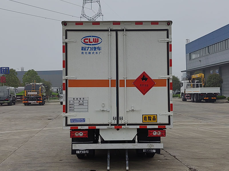 程力牌CL5044XRY6BXW易燃液体厢式运输车公告图片