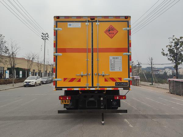 凱樂(lè)泰牌JYA5180XQY-DFH1爆破器材運(yùn)輸車(chē)公告圖片