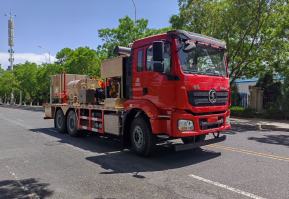 兰矿牌LK5216TYL70压裂车