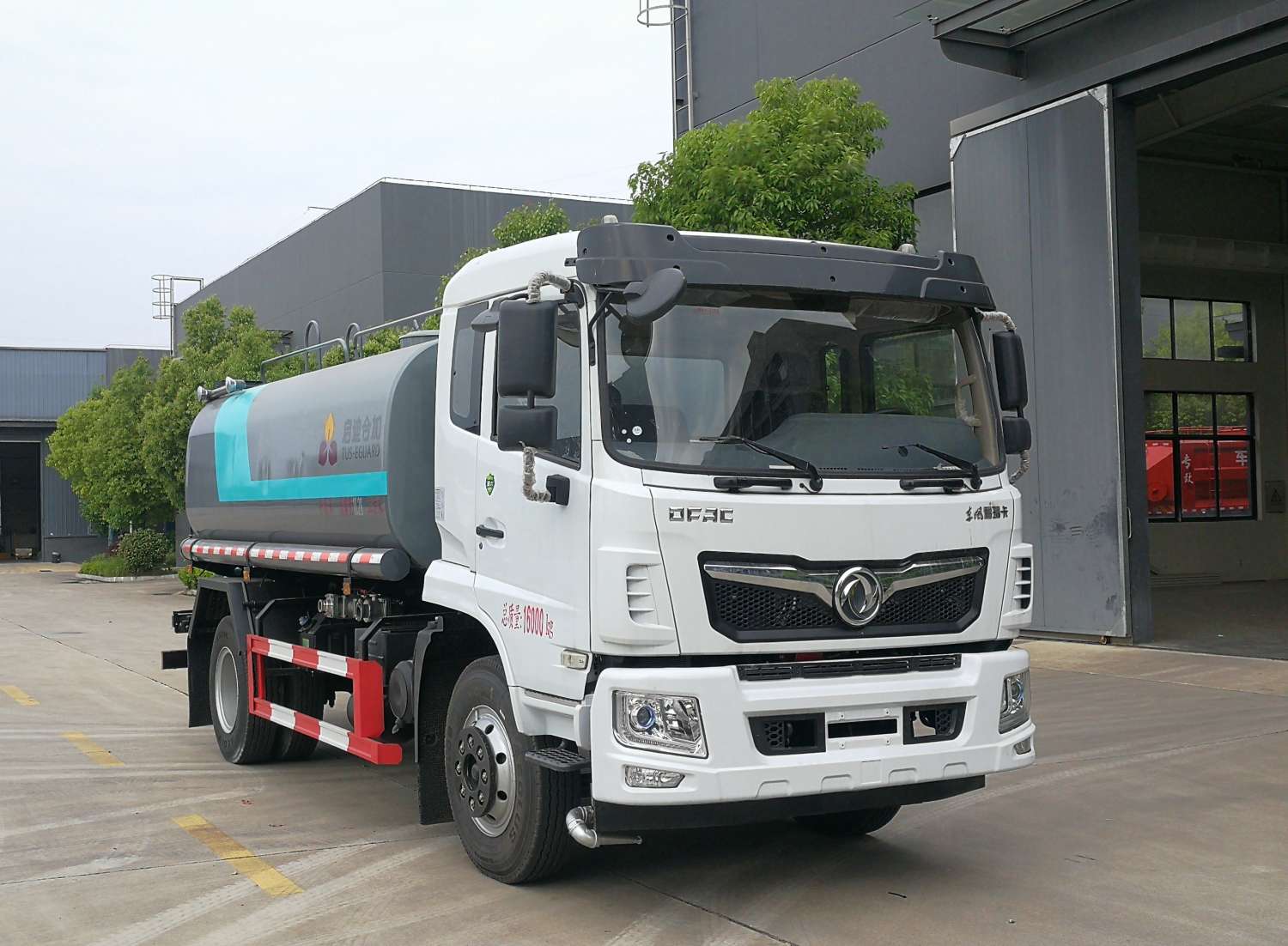 合加牌HJK5160GSS6EQ洒水车公告图片