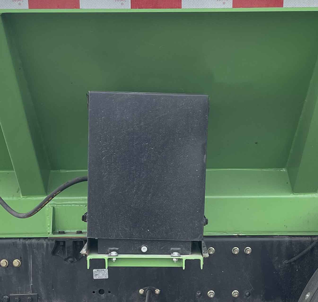 百勤牌XBQ5250ZSLD36X散裝飼料運(yùn)輸車公告圖片