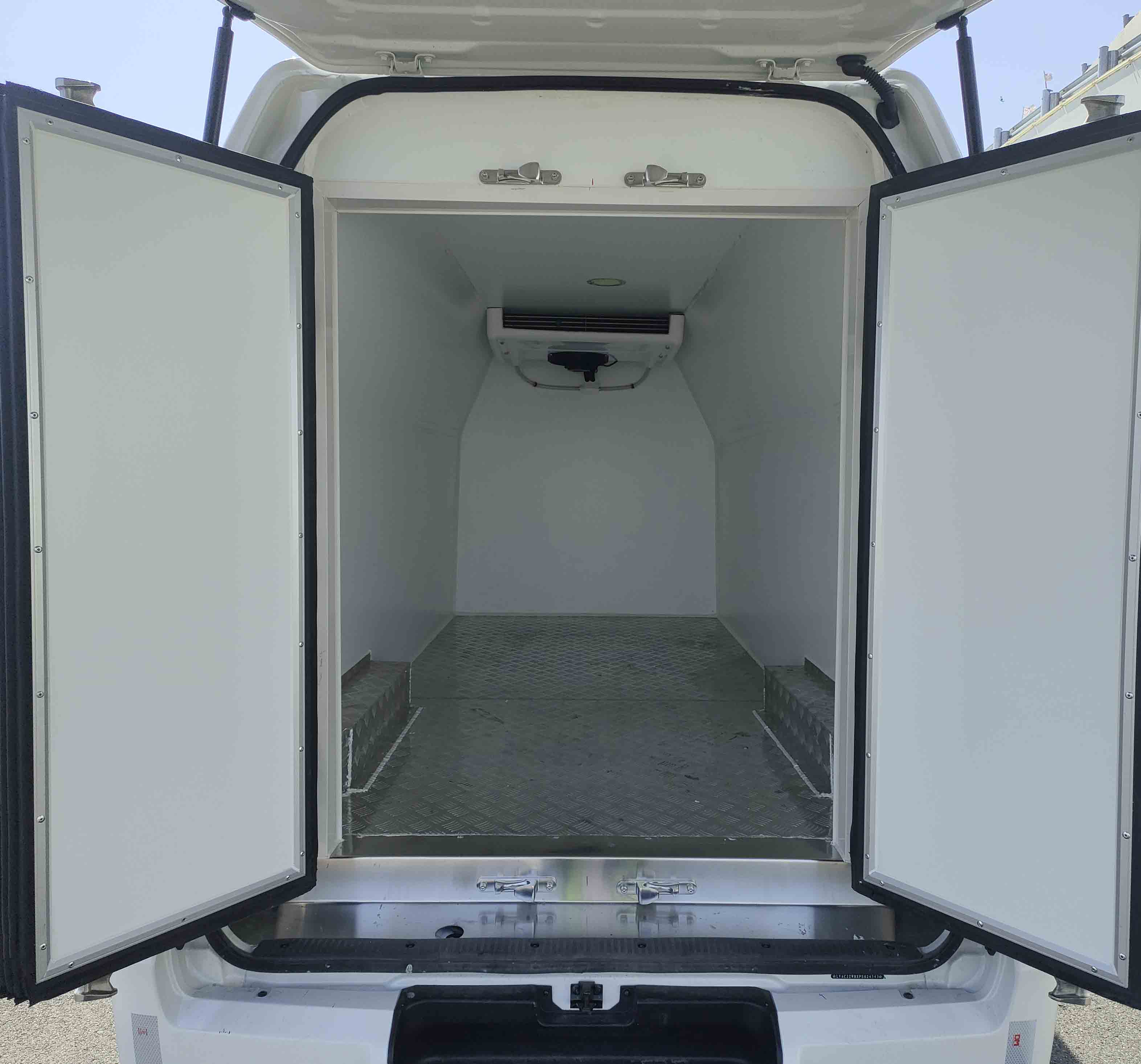 淼盛达牌ZMS5030XLCBJ4冷藏车公告图片