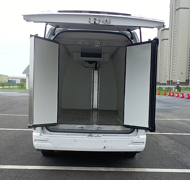 華通牌HCQ5030XLCDNCBEV純電動冷藏車公告圖片