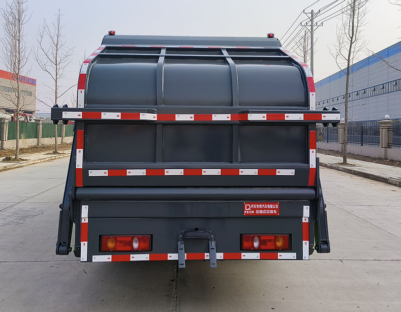 齊東方牌CLD5125ZYSE6壓縮式垃圾車公告圖片