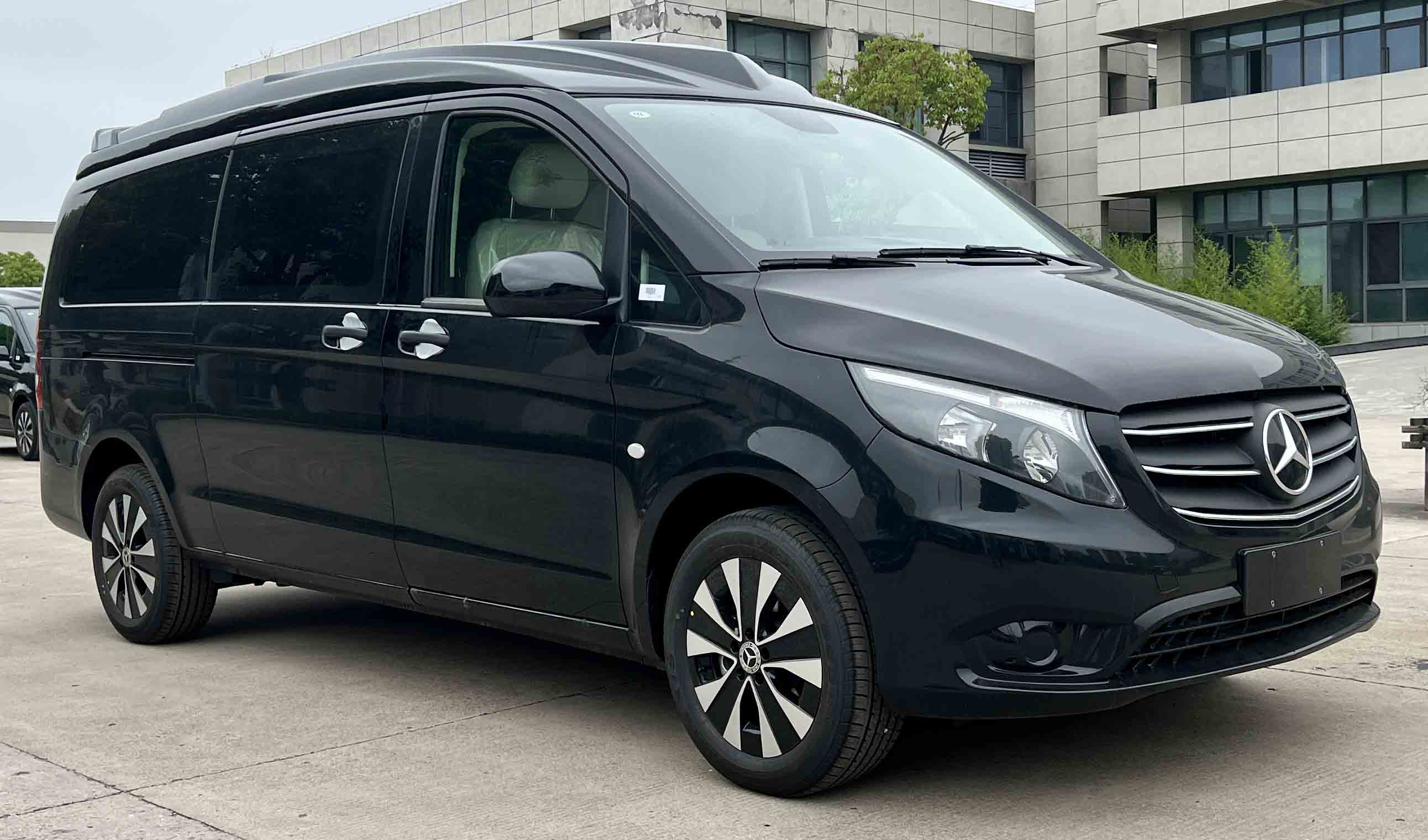 傲旋牌SSC5037XSWD商務(wù)車公告圖片