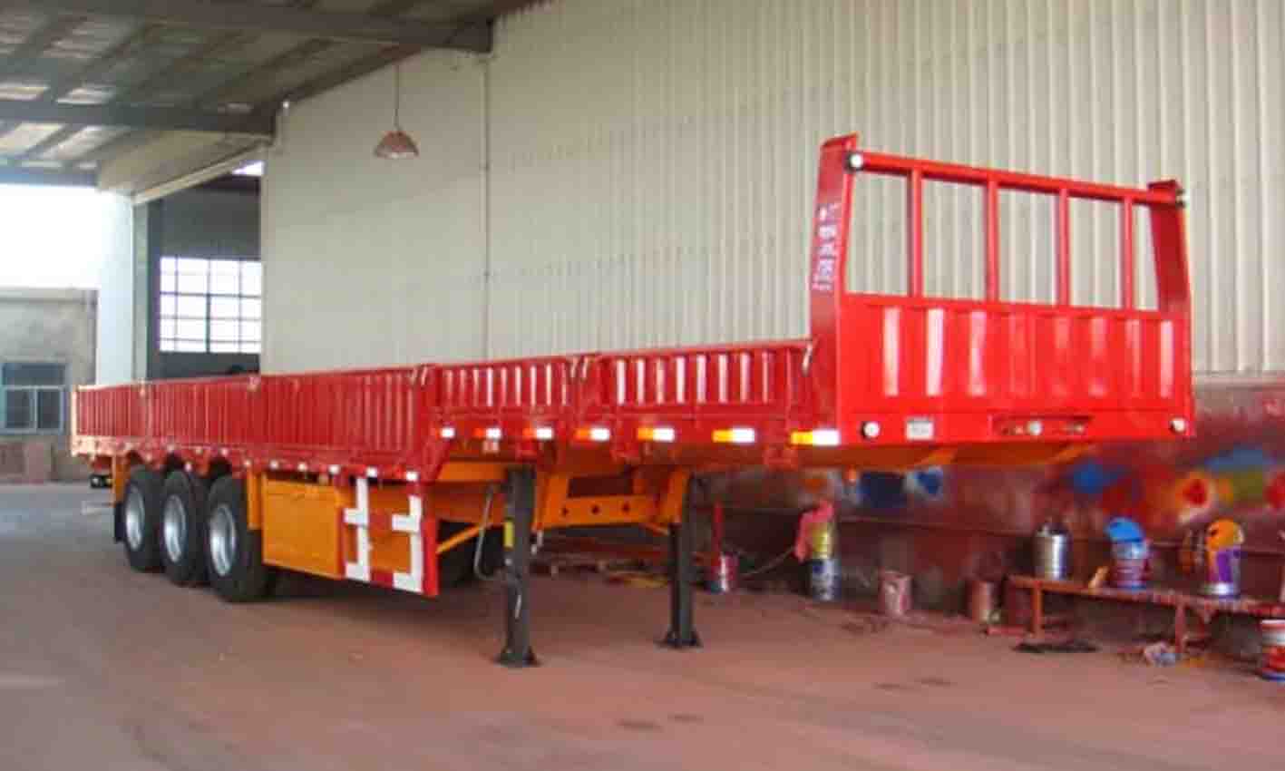 卓里-克劳耐牌13米33.5吨3轴栏板式运输半挂车(SXL9400)