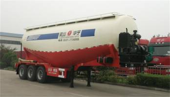 下灰半挂车