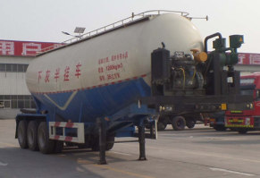 下灰半挂车