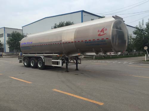 昌骅牌11.7米33.7吨3轴润滑油罐式运输半挂车(HCH9401GRH)