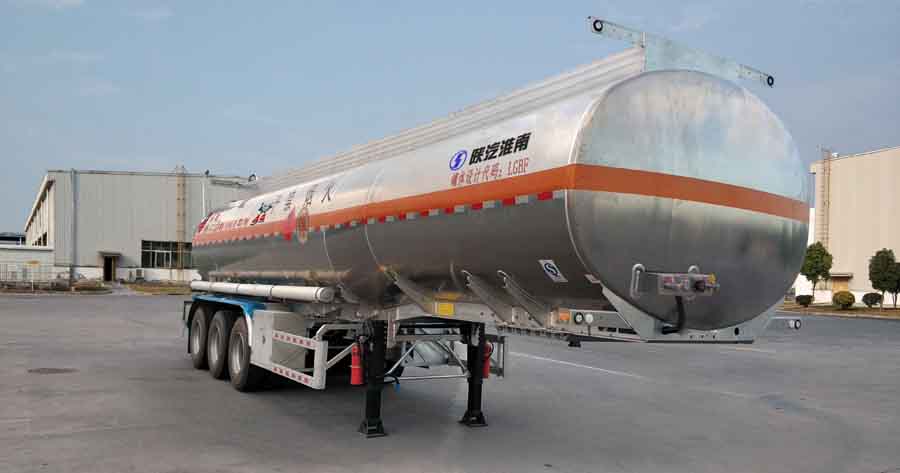 陕汽牌10.9米34吨3轴铝合金运油半挂车(SHN9400GYYP422)
