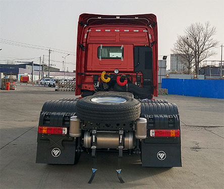 欧曼牌BJ4259Y6DHL-03危险品半挂牵引车公告图片