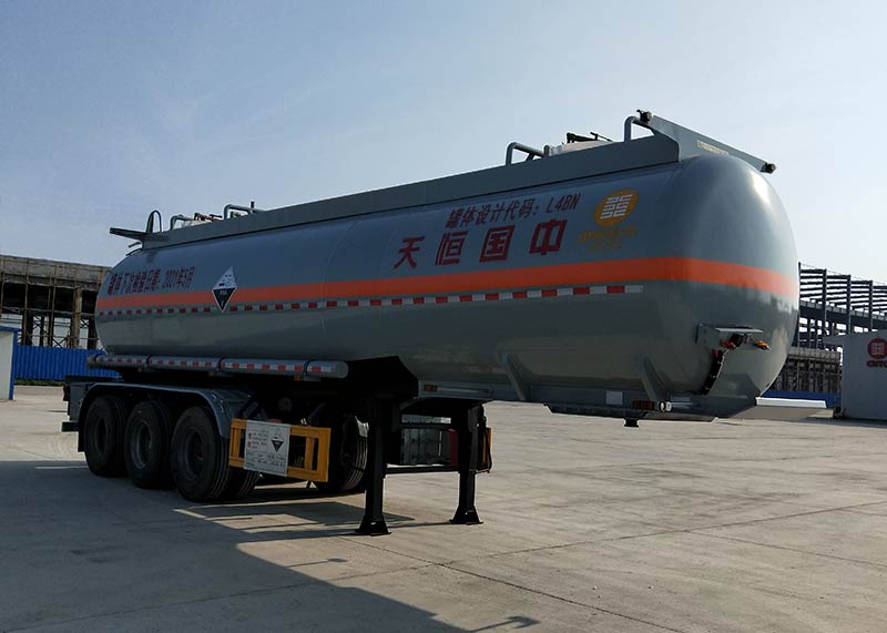 楚风牌10.5米31.2吨3轴腐蚀性物品罐式运输半挂车(HQG9406GFW1)