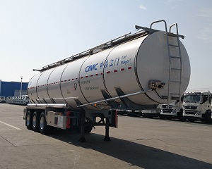 中集牌11.4米33.7吨3轴铝合金食用油运输半挂车(ZJV9403GSYJM)