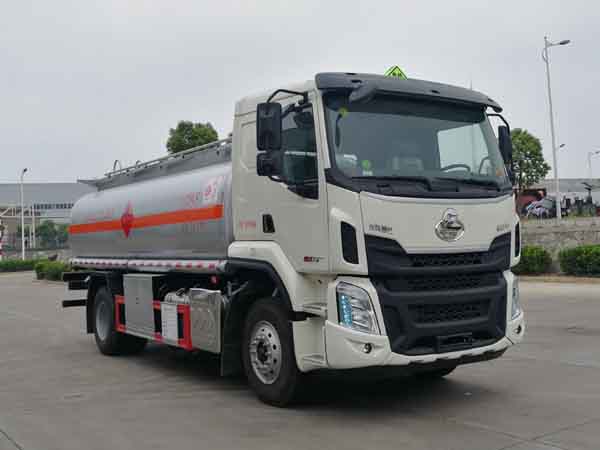 楚勝牌CSC5187GYYEL6運(yùn)油車公告圖片