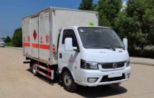 爆破器材运输车
