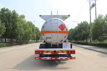 润知星牌SCS5181GRYDFH6易燃液体罐式运输车公告图片