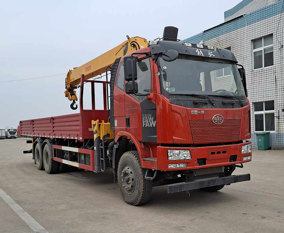 世技卡特牌XCL5251JSQJ6隨車起重運(yùn)輸車公告圖片