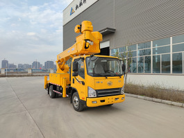 高空作业车