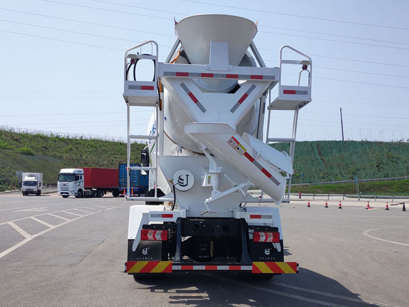 川汽建邦牌JBJ5160GJBS6混凝土搅拌运输车公告图片