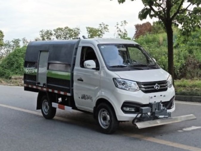 XQY5030TYHEV 鑫驰牌纯电动路面养护车图片