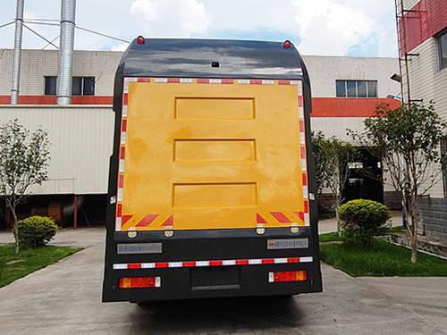 龍吸水牌FLG5200TPS85E大流量排水搶險車公告圖片