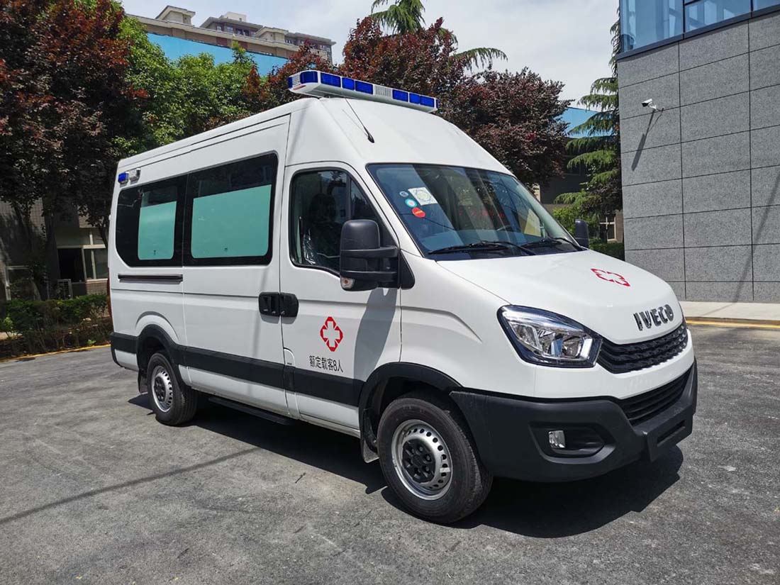 藍(lán)港牌XLG5045XJHC6救護(hù)車公告圖片