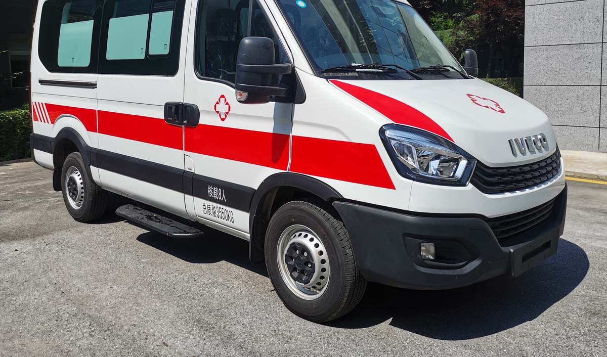 藍(lán)港牌XLG5045XJHC6救護(hù)車公告圖片