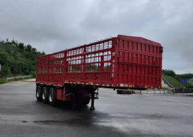 仓栅式运输半挂车